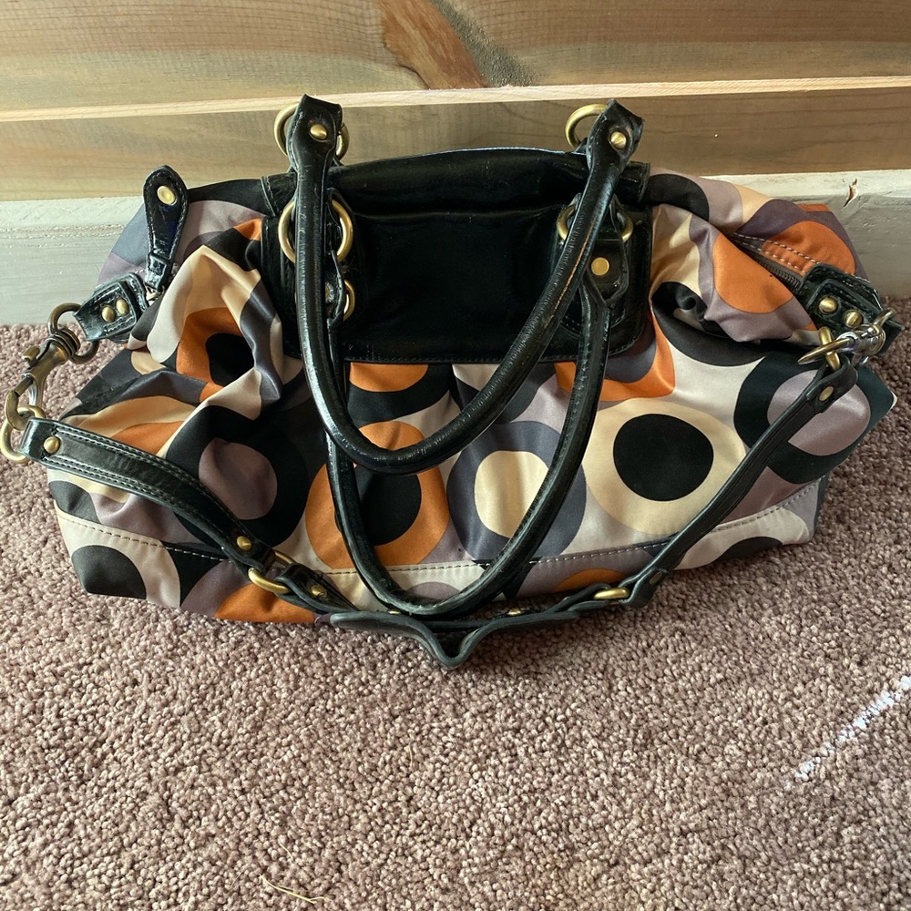 This bag is perfect for fall!!